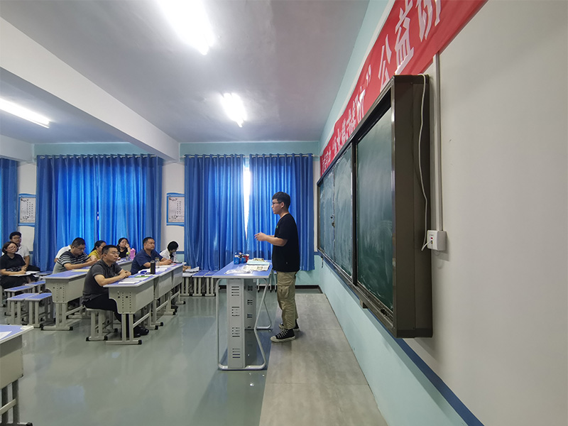安阳文昌实验中学教师验收课开始了！
